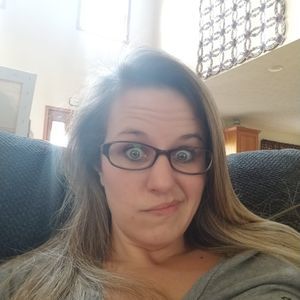 Meet your Posher, Claire
